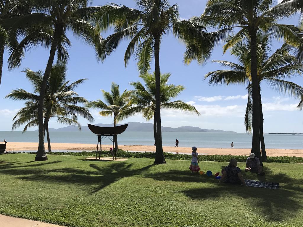 Yongala Lodge By The Strand Townsville Eksteriør billede